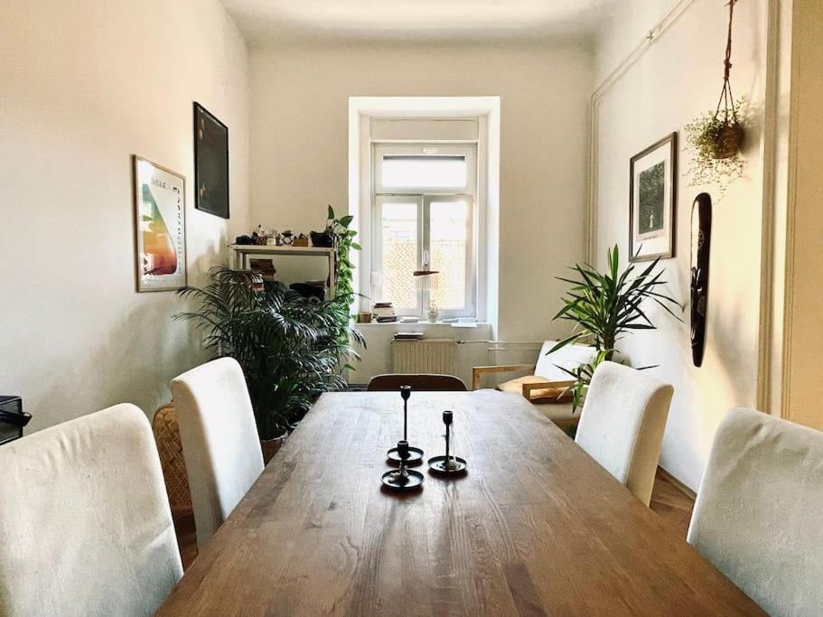 Spacious In Center